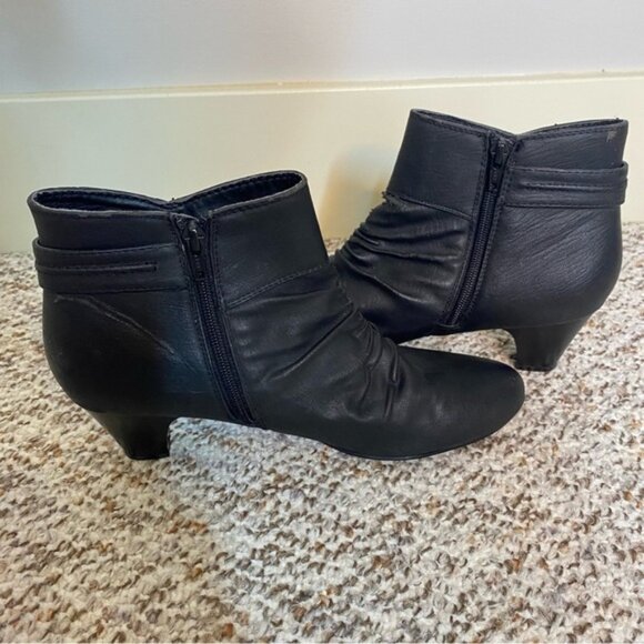 ALBERTO Womens Black Ankle Booties with Inner Zipper 2” heel - Picture 7 of 15